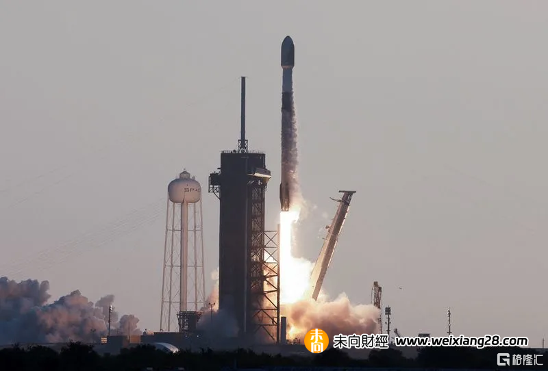SpaceX新年首飛：首批直連手機的衛星發射！衛星“衝浪”更近一步插图